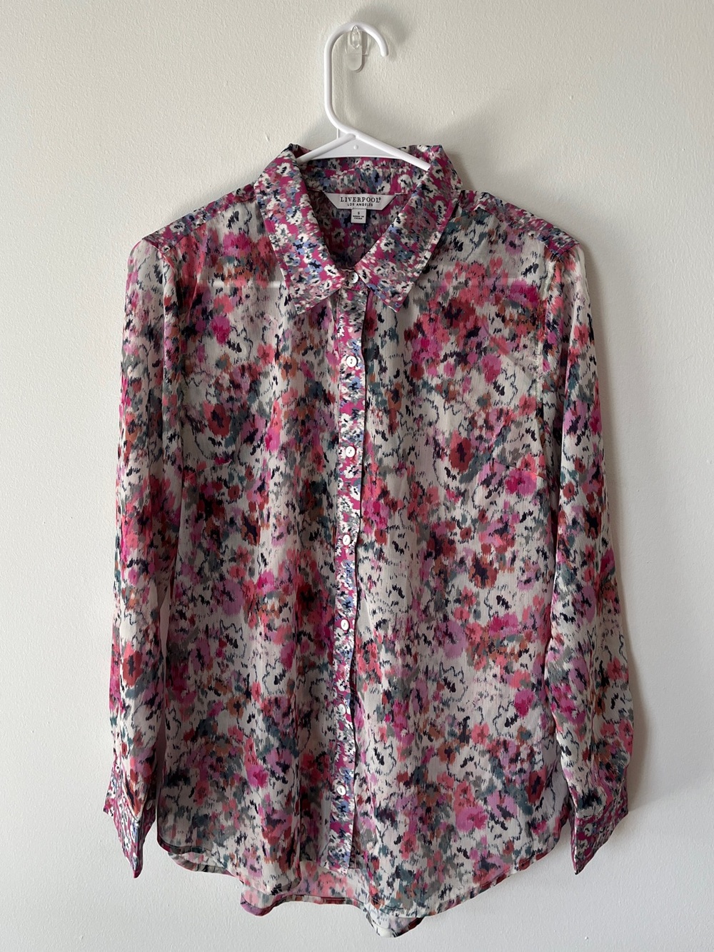 Watercolor print 🎨 Liverpool button-down blouse | Small